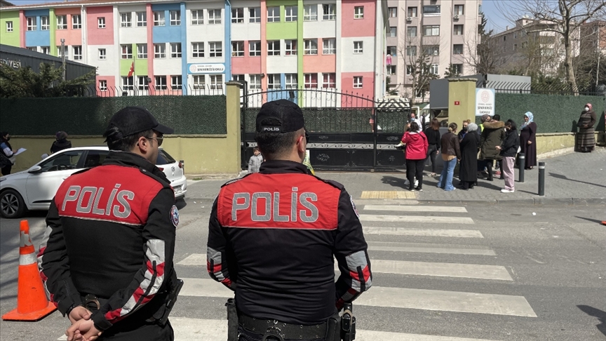 OKUL ÇEVRELERİNDE YOĞUN DENETİM YAPILACAK