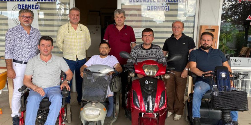 ENGELLİLER DERNEĞİ'NE ANLAMLI ZİYARET