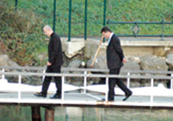 İskelede mini zirve