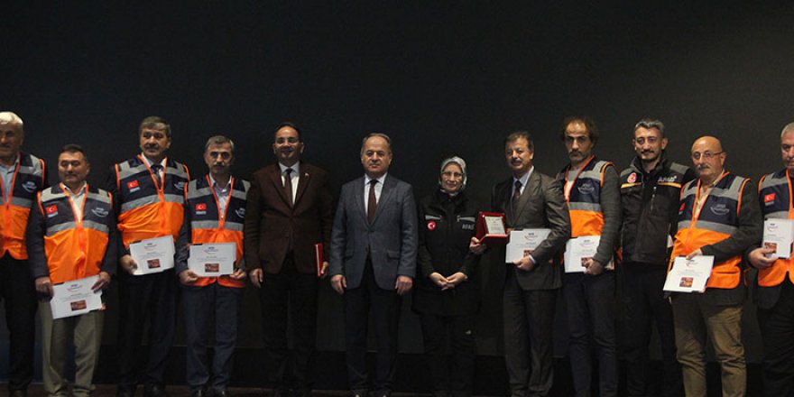 AFAD DESTEK GÖNÜLLÜSÜ 337 MUHTAR