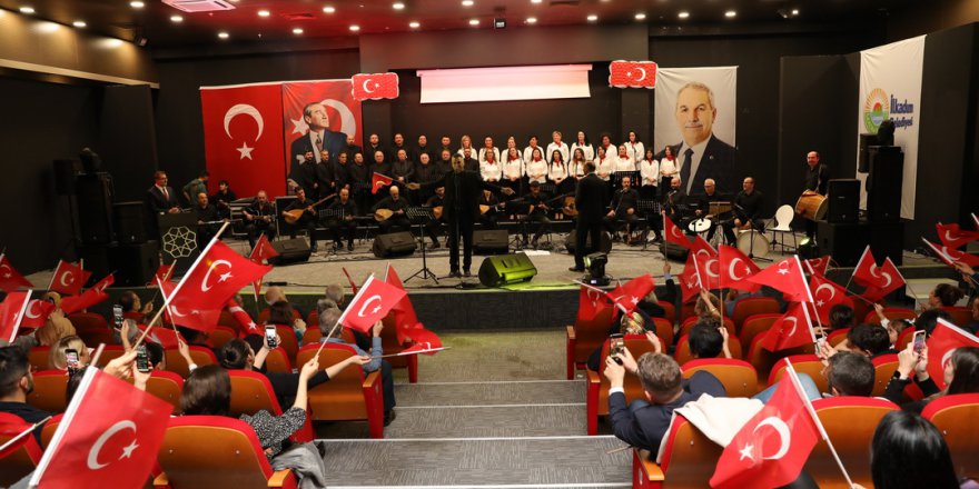ÖZEL KONSER BEĞENİ TOPLADI