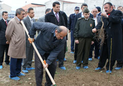 Cezaevinde fidan töreni