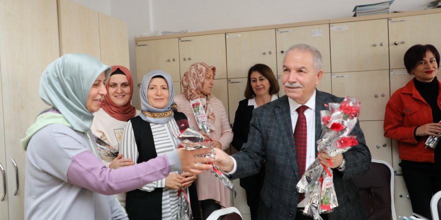 ANLAMLI GÜNDE ÖĞRETMENLERLE BİRLİKTE
