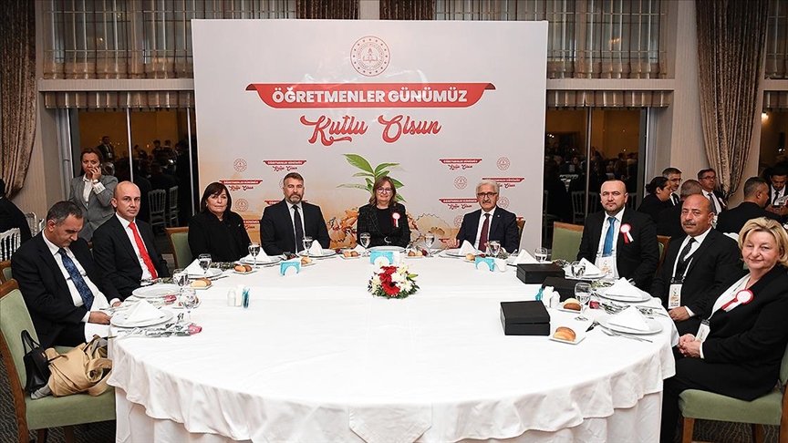 MEB ÖĞRETMENLERİ AĞIRLADI