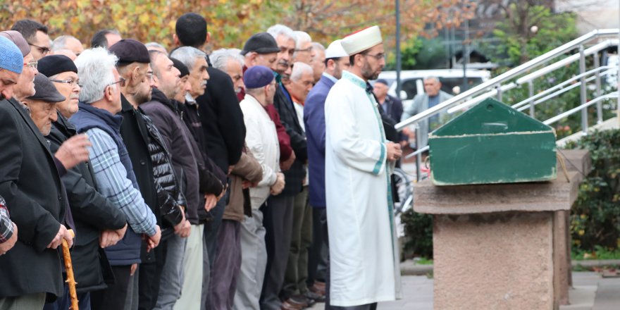 BALIK TUTARKEN BOĞULDU