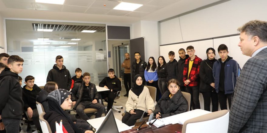 DEMİRTAŞ’DAN EĞİTİME DESTEK SÖZÜ
