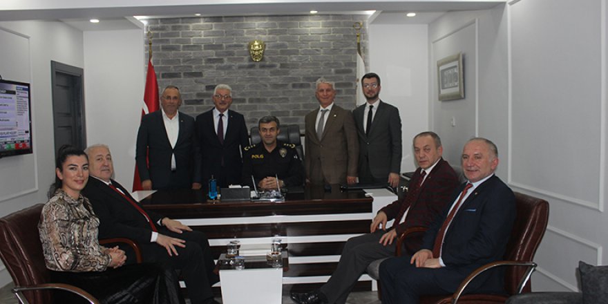 YILMAZ'DAN MÜDÜR ÇİÇEK'E ZİYARET
