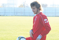 Hakan düz koşu yaptı