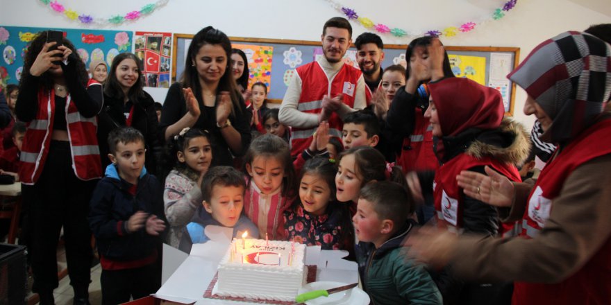 “KÖY OKULLARI ŞENLENİYOR”