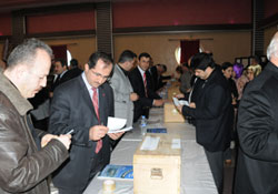 Temayül tamam söz vekillerde