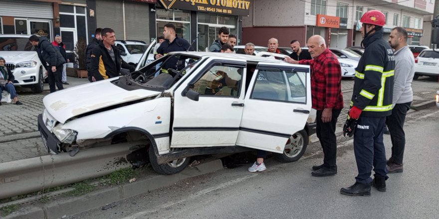 ÇARŞAMBA’DA KAZA 2 YARALI