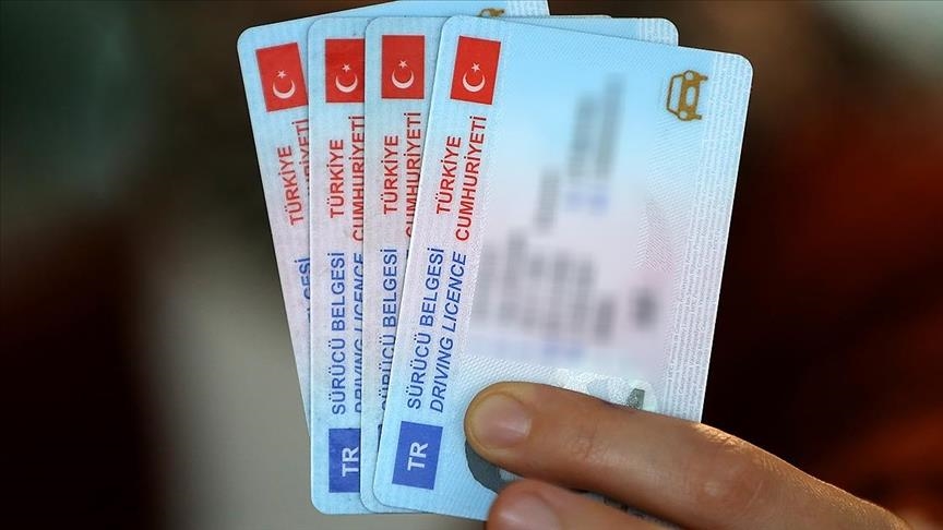 EHLİYET YAŞ SINIRI DÜŞÜRÜLDÜ
