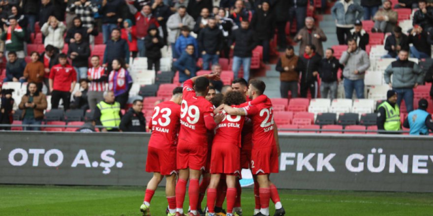 SAMSUNSPOR 3 PUAN İLE BAŞLADI