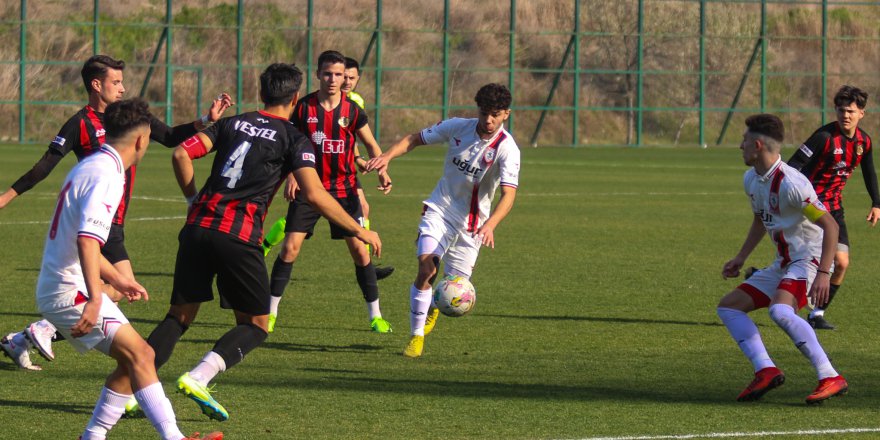 U19 ŞAŞIRTMADI