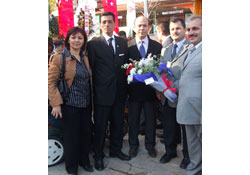 Memurlar engellileri unutmadı