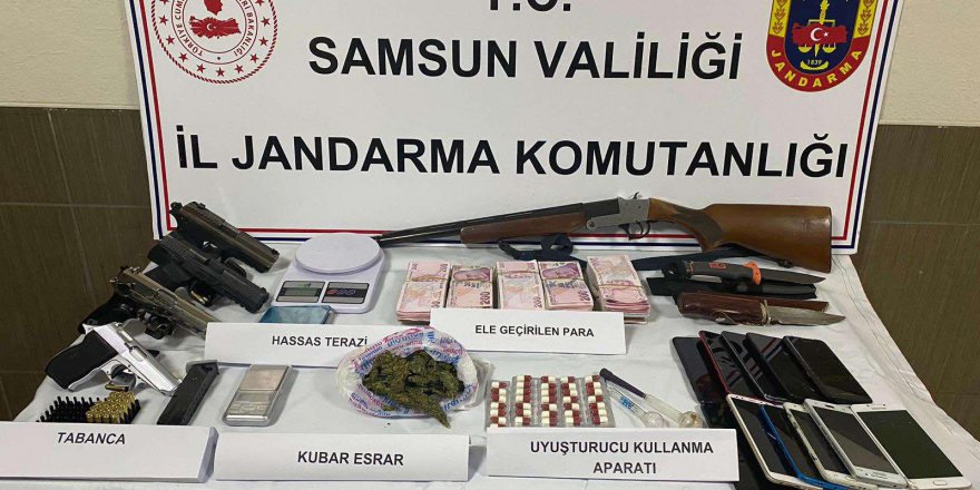 UYUŞTURUCU OPERASYONUNDA 5 ŞÜPHELİ YAKALANDI