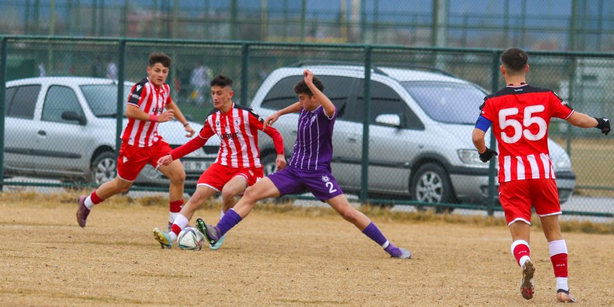 U17’DEN YENİ BİR GALİBİYET