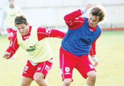 İstekli çalıştılar