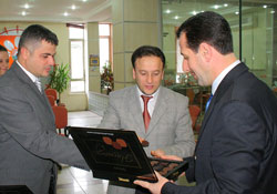 Tok, personeli ile bayramlaştı