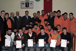 Bileziklerini taktılar