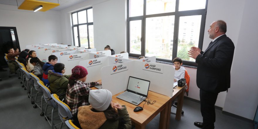 KEŞİF KAMPÜSÜ'NDE SINAV HEYECANI