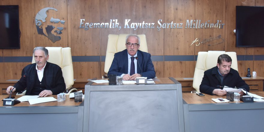 "YÜREĞİMİZ DEPREM BÖLGESİNDE ATIYOR"