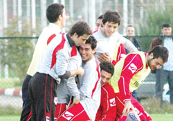 Hazırlıklar neşeli tamamlandı