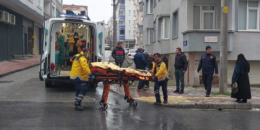 EVİNDE BAYGIN BULUNDU