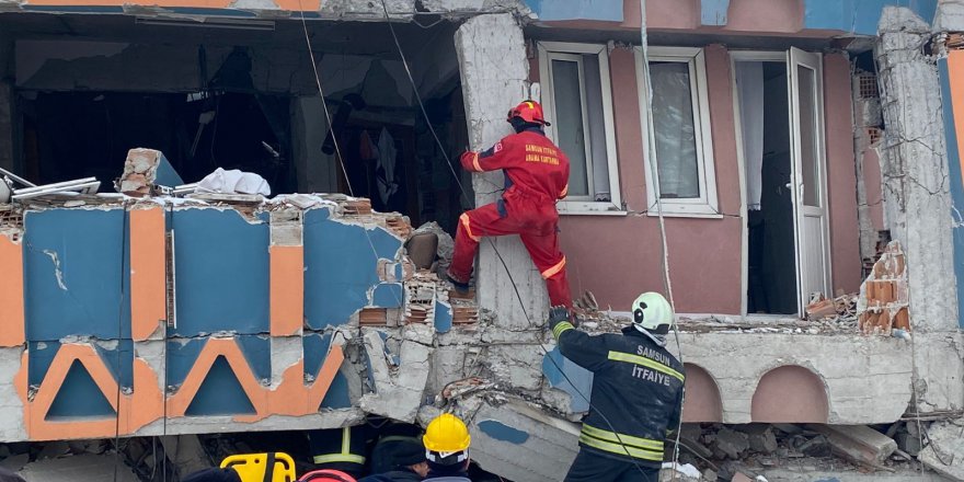 SAMSUN İTFAİYESİ 19 KİŞİYİ KURTARDI