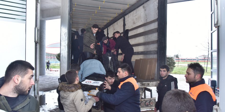 GÖNÜLLÜLER CANLA BAŞLA ÇALIŞIYOR