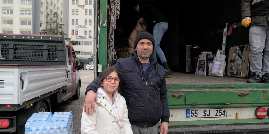 KENDİSİ KÜÇÜK YÜREĞİ KOCAMAN