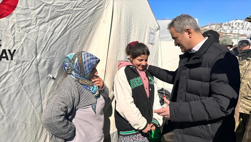 ÖZER İNCELEMELERDE BULUNDU
