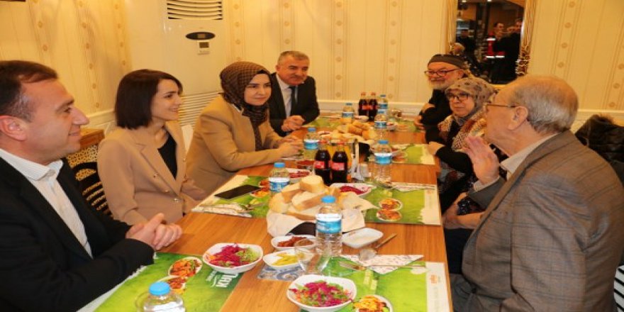 DEPREMZEDELER İLE BİR ARAYA GELDİ