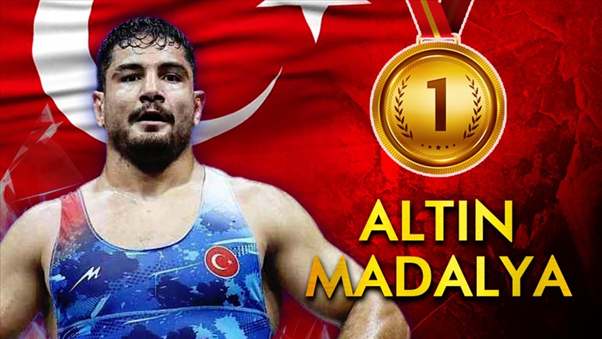 MİLLİ GÜREŞÇİ TAHA AKGÜL ALTIN MADALYA KAZANDI