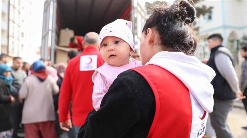TÜRK KIZILAYIN YARDIMLARI SÜRÜYOR