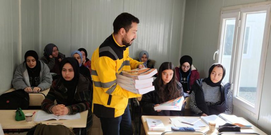 BÜYÜKŞEHİR'DEN 3 BİN YARDIMCI KİTAP