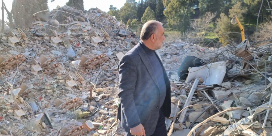 ÖĞRENCİLERİ DEPREM BÖLGESİNE GÖTÜRÜYOR