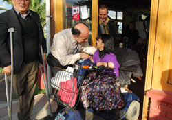 Engelliler bayramlaştı