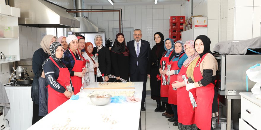 HAMİT KILIÇ 8 MART DÜNYA KADINLAR GÜNÜNÜ KUTLADI