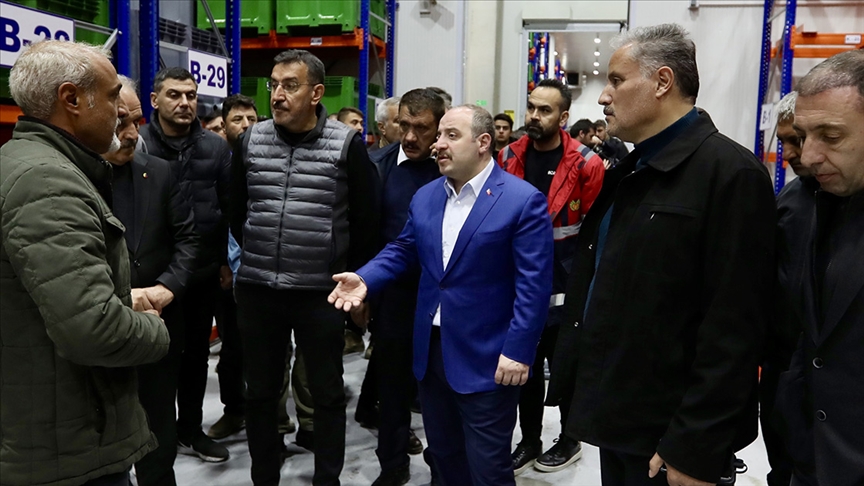 BAKAN VARANK AÇIKLAMA YAPTI