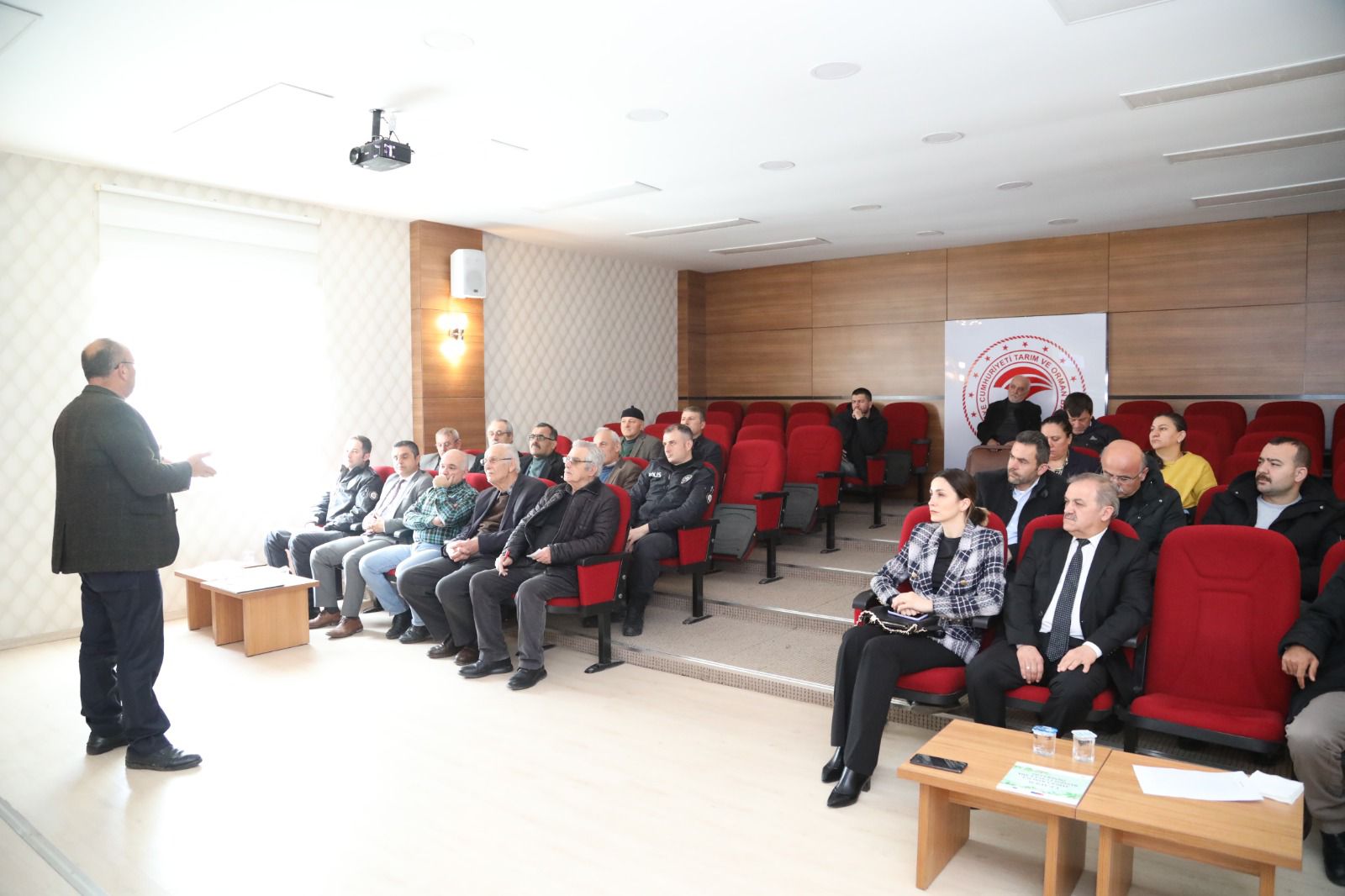 ÇİFTÇİLERE SÜRDÜRÜLEBİLİR ARICILIK EĞİTİMİ
