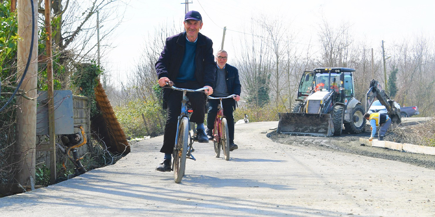 YILLAR SONRA BETON YOLA KAVUŞTULAR