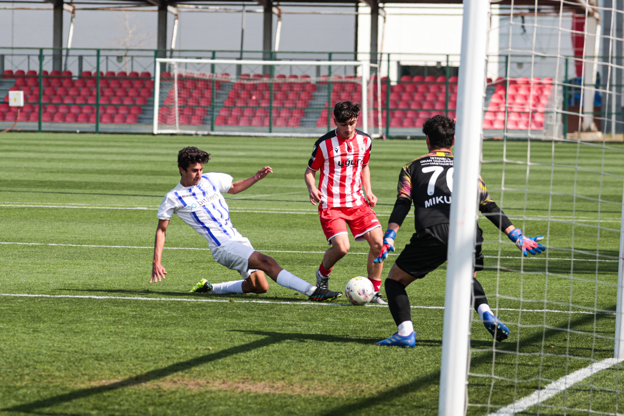 U17 TAKIMI 6 GOLLE KAZANDI