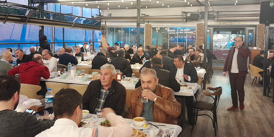 KAHVE NEFES İFTARDA DOSTLARI BULUŞTURDU