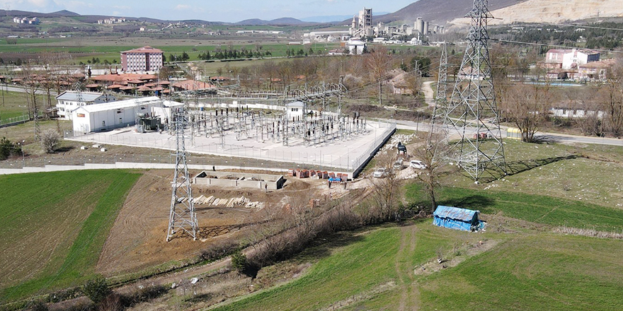 GÜNEŞ ENERJİ SANTRALİ İNŞASI DEVAM EDİYOR