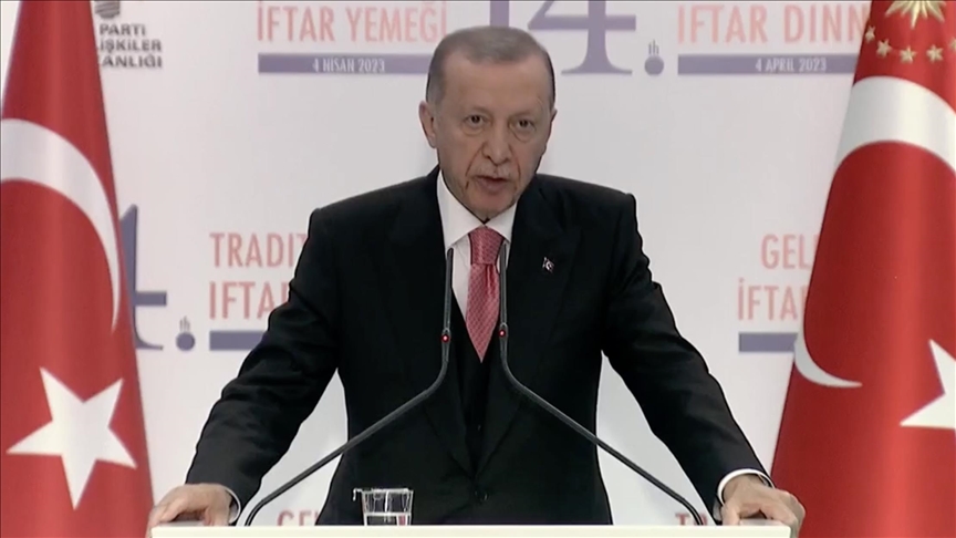 “70 BİN KONUT VE KÖY EVİNİN YAPIM SÜRECİ BAŞLADI”