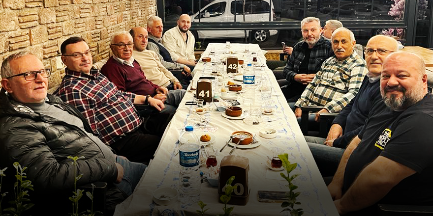 TAVUK ÜRETİCİLERİ BİR ARAYA GELDİ