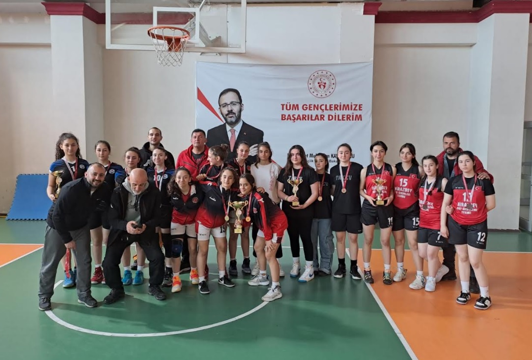 BASKETBOL İL BİRİNCİLİĞİ SONA ERDİ