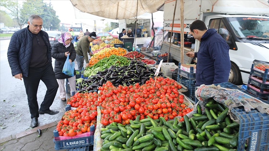 GEÇİCİ PAZARLAR HALKA KOLAYLIK SAĞLIYOR