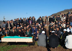 Tersane işçisi son yolculuğuna uğurlandı